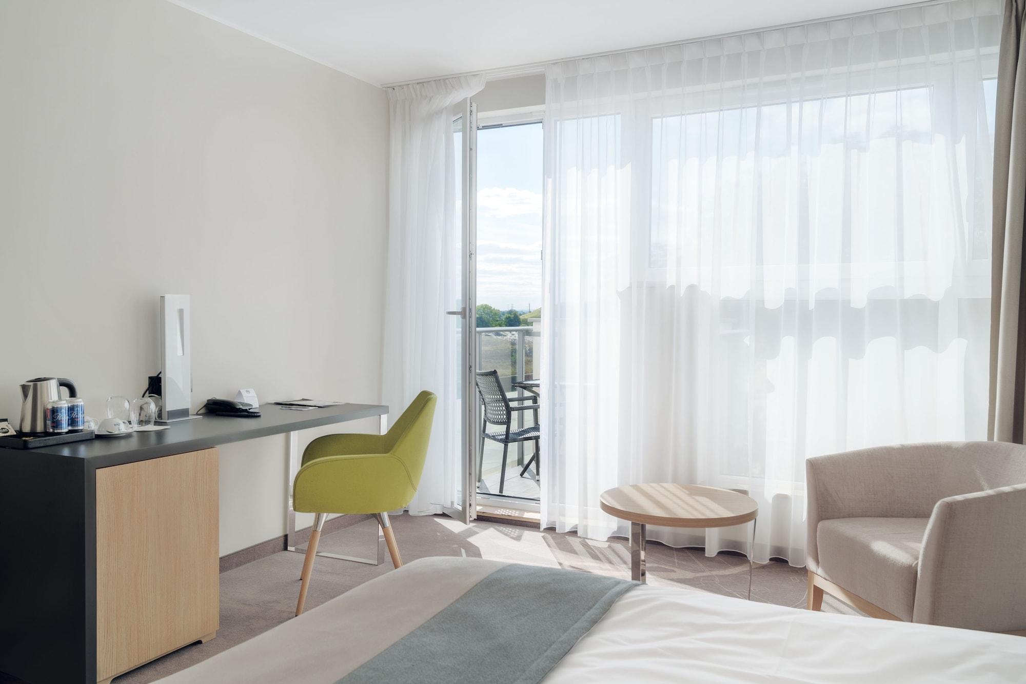 Almond Business & By Grano - Grano Riverside Hotel